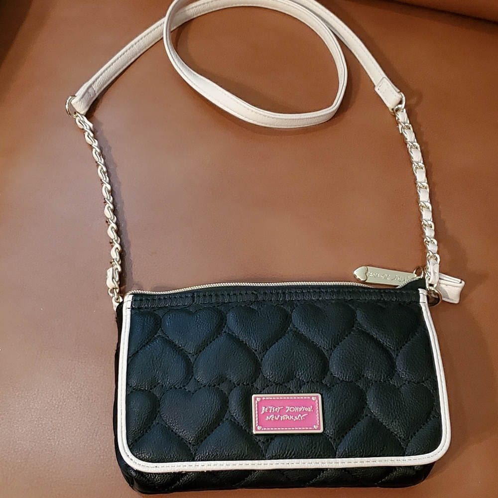 *EUC* Betsy Johnson Black Quilted Purse
